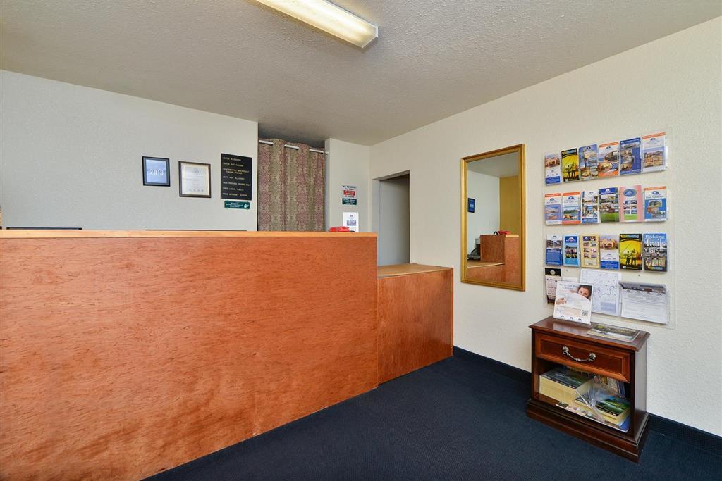 רדינג Value Inn & Suites מראה פנימי תמונה