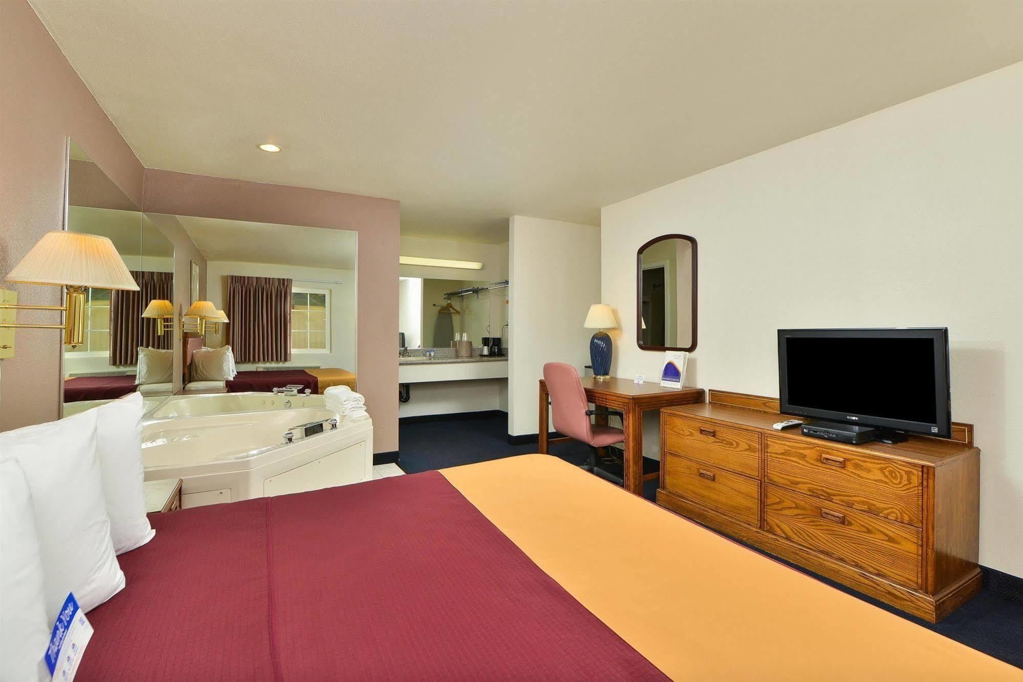 רדינג Value Inn & Suites מראה חיצוני תמונה