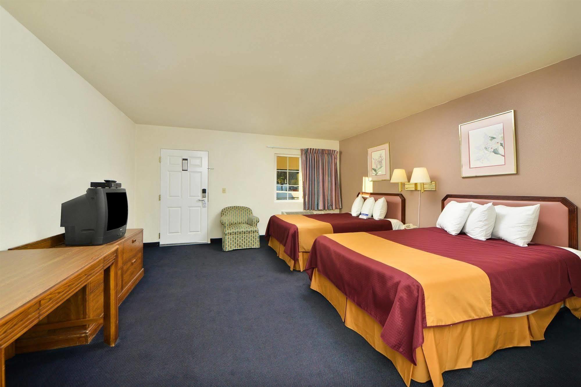 רדינג Value Inn & Suites מראה חיצוני תמונה