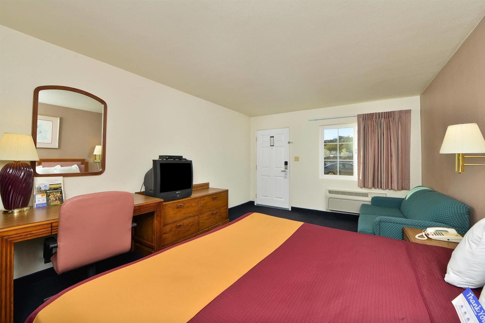 רדינג Value Inn & Suites מראה חיצוני תמונה