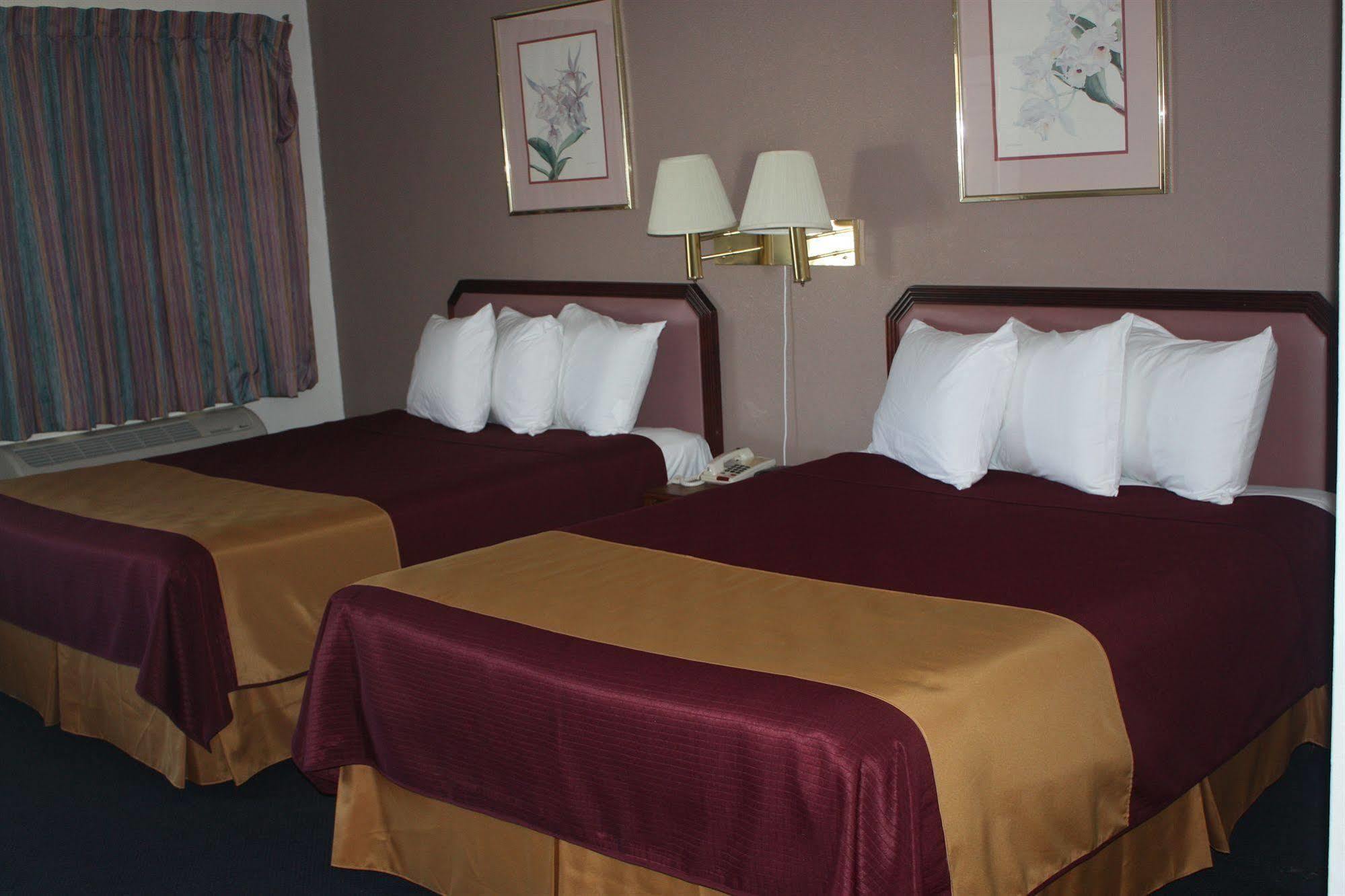 רדינג Value Inn & Suites מראה חיצוני תמונה